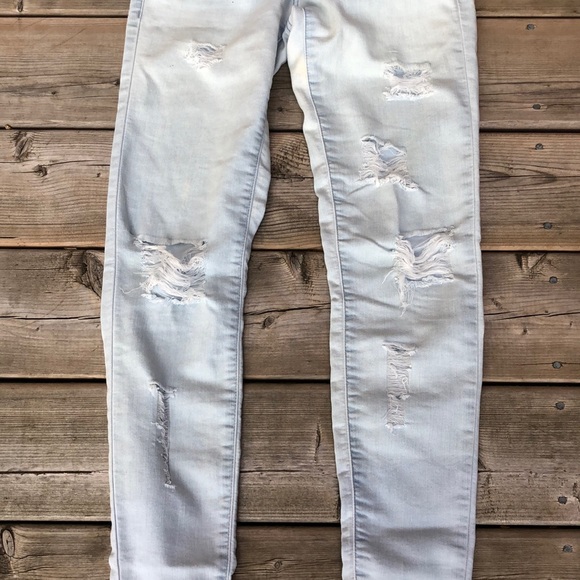 High Rise GARAGE Light Wash Distressed Jegging (Size 1) - Picture 3 of 6
